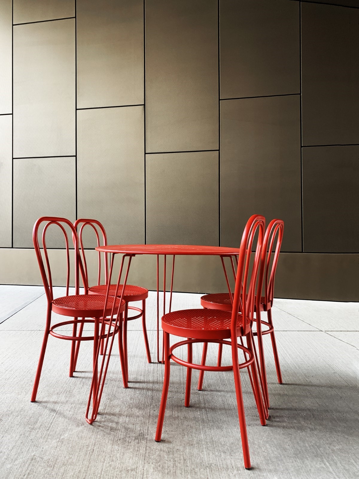 Chaises de bistrot en métal : un mobilier pour les amoureux du style vintage